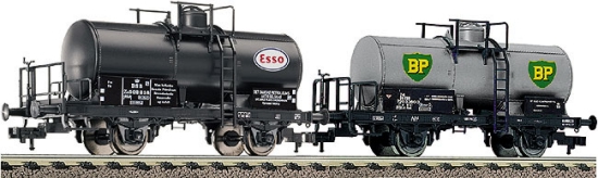 Set of 2 Tank cars "ESSO/BP"<br /><a href='images/pictures/Fleischmann/581107.jpg' target='_blank'>Full size image</a>